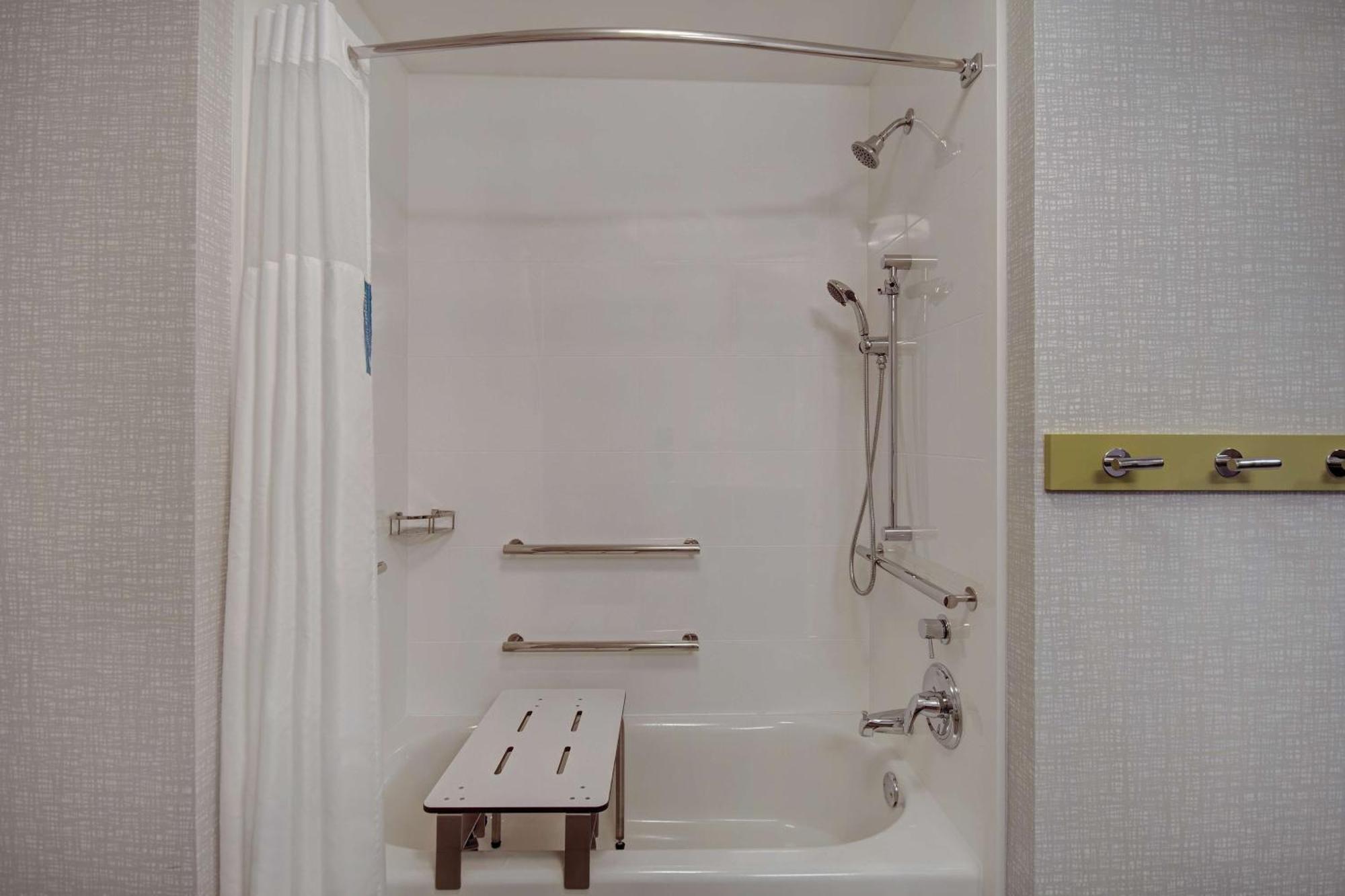 Hampton & Sunnyvale-silicon Valley, Ca Hotel