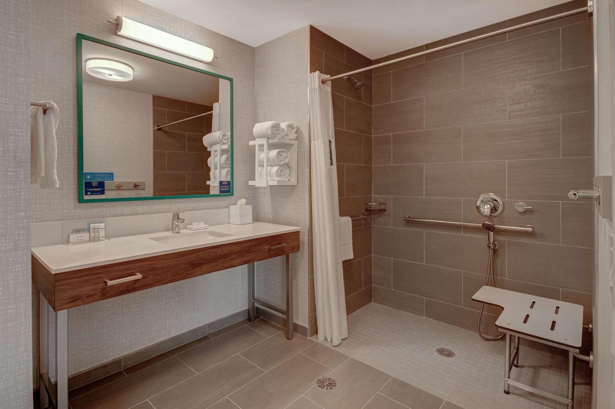 Hampton & Sunnyvale-silicon Valley, Ca Hotel